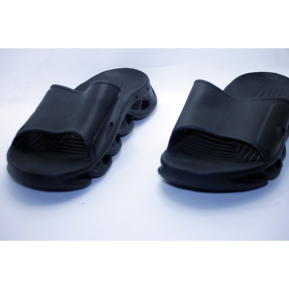 Blk Shower Slide ons